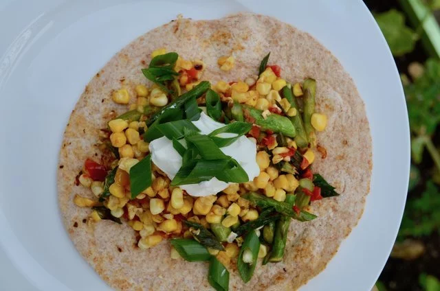 Charred corn and asparagus tacos