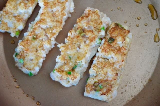 Shrimp toast with sesame and ginger
