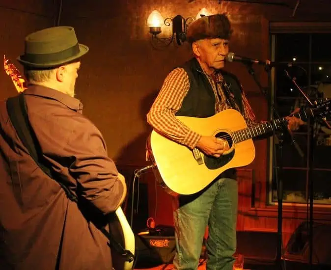 Musicians playing at an open mic night