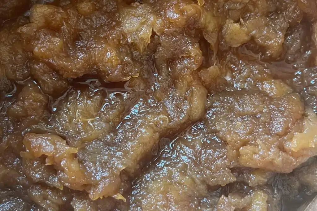 Apples cooked in brown sugar