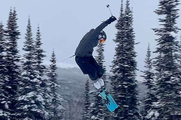 A freestyle skier