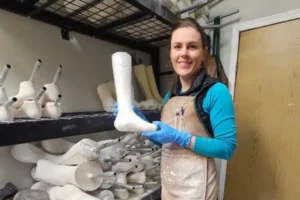 Meagan surrounded by casts